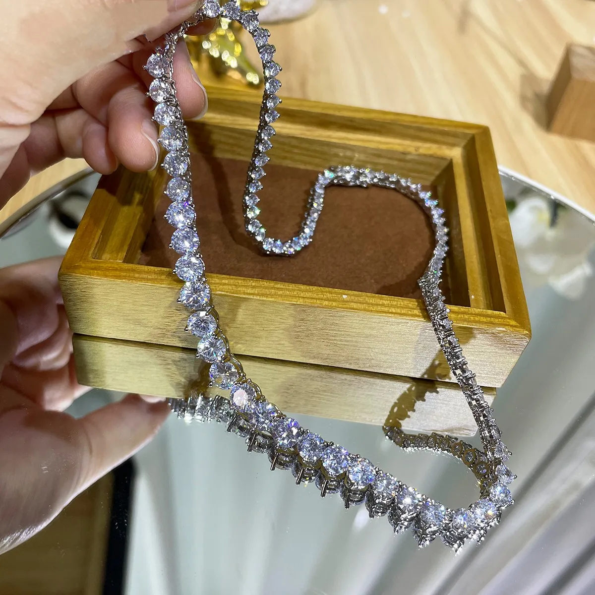Crystal Choker Necklace - 여성용 아이스 아웃 테니스 목걸이, 모조