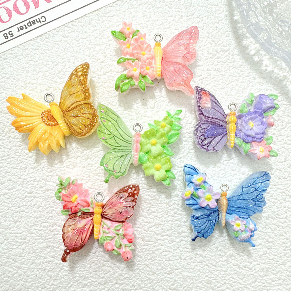 Butterfly Pendant Necklace - 10pcs 새로운 꽃 나비 수지 펜던트